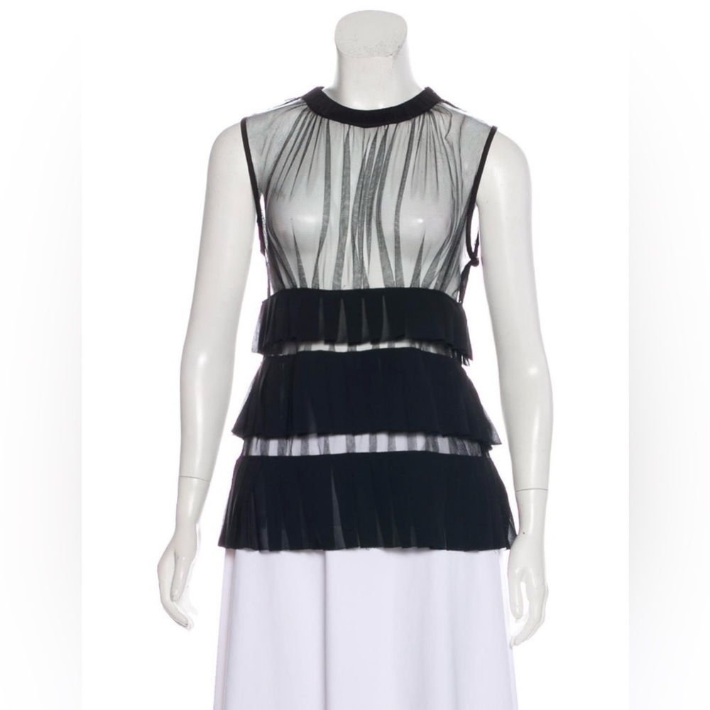 (🆕) Vera Wang Sheer Tiered Top 🖤